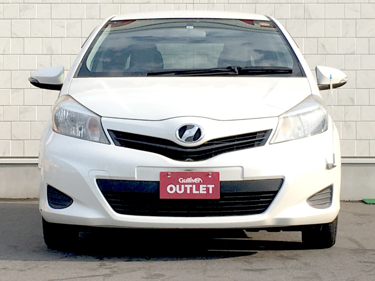 2012  TOYOTA VITZ